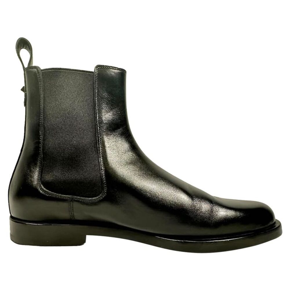 Valentino Garavani Studded Chelsea Ankle Boots in Black Leather